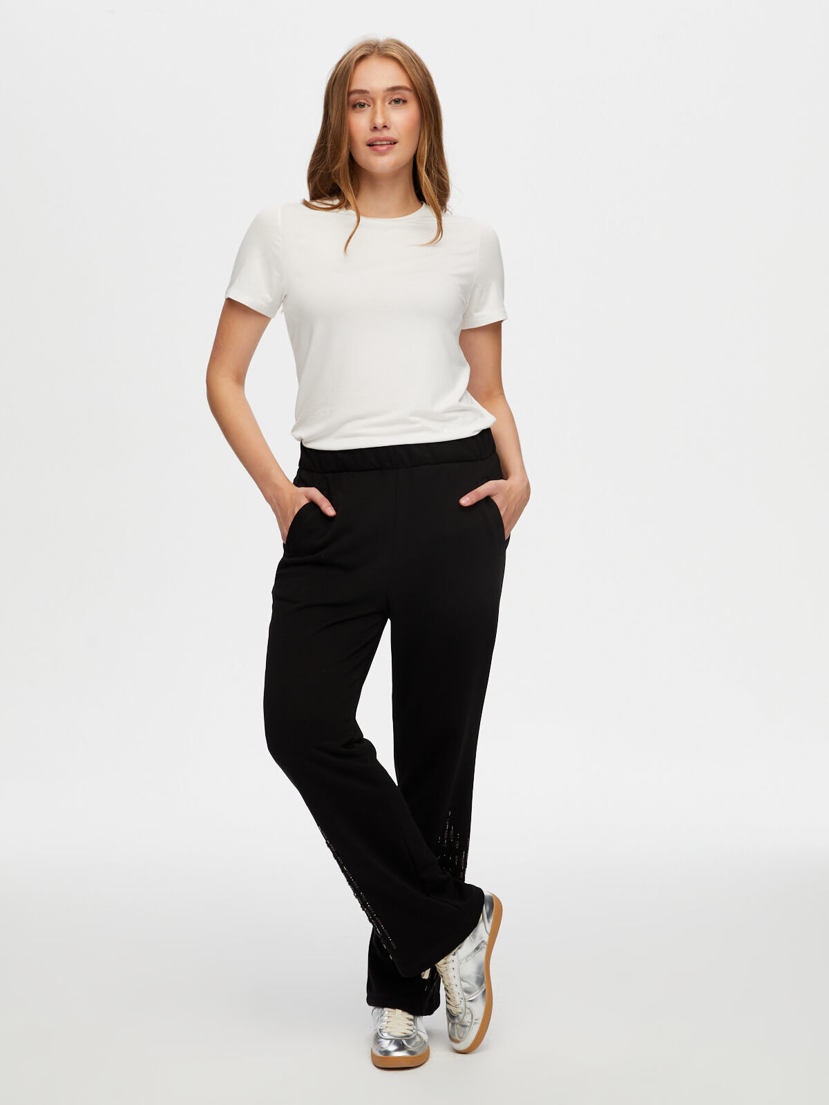 Boncuk Payet İş Detaylı Wide Leg Fit Eşofman Alt W26ESA008