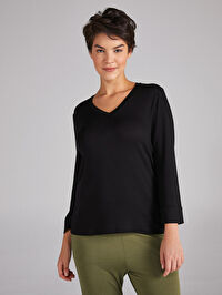 V Yaka Truvakar Kol T-Shirt B00018