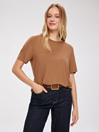 Yuvarlak Yaka Kısa Kol T-Shirt W27TSH002