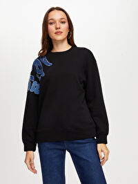 İndigo Patch Detaylı Yuvarlak Yaka Sweatshirt W26SWT007