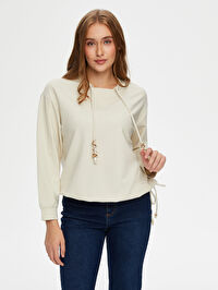 Relax Modallı Kemik Aksesuar Detaylı Sweatshirt W26SWT011